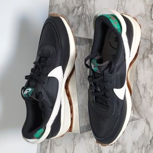 Nike Waffle Debut PRM